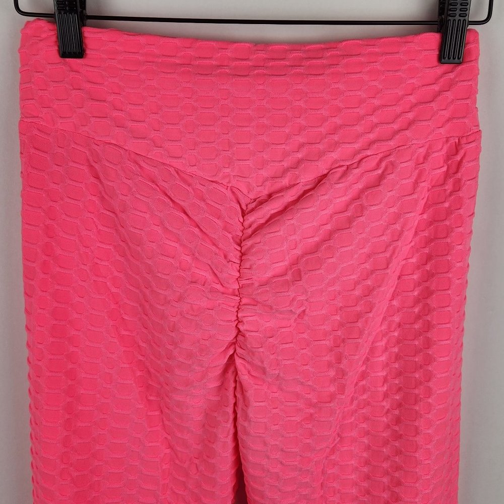 NWT Neon Pink Scrunch Butt Stretchy Leggings - Picture 3 of 4